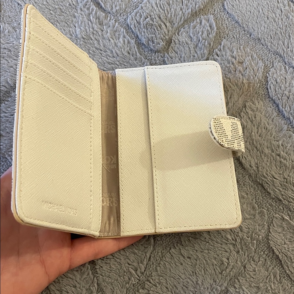 Michael Kors Passport Holder - Picture 4 of 4